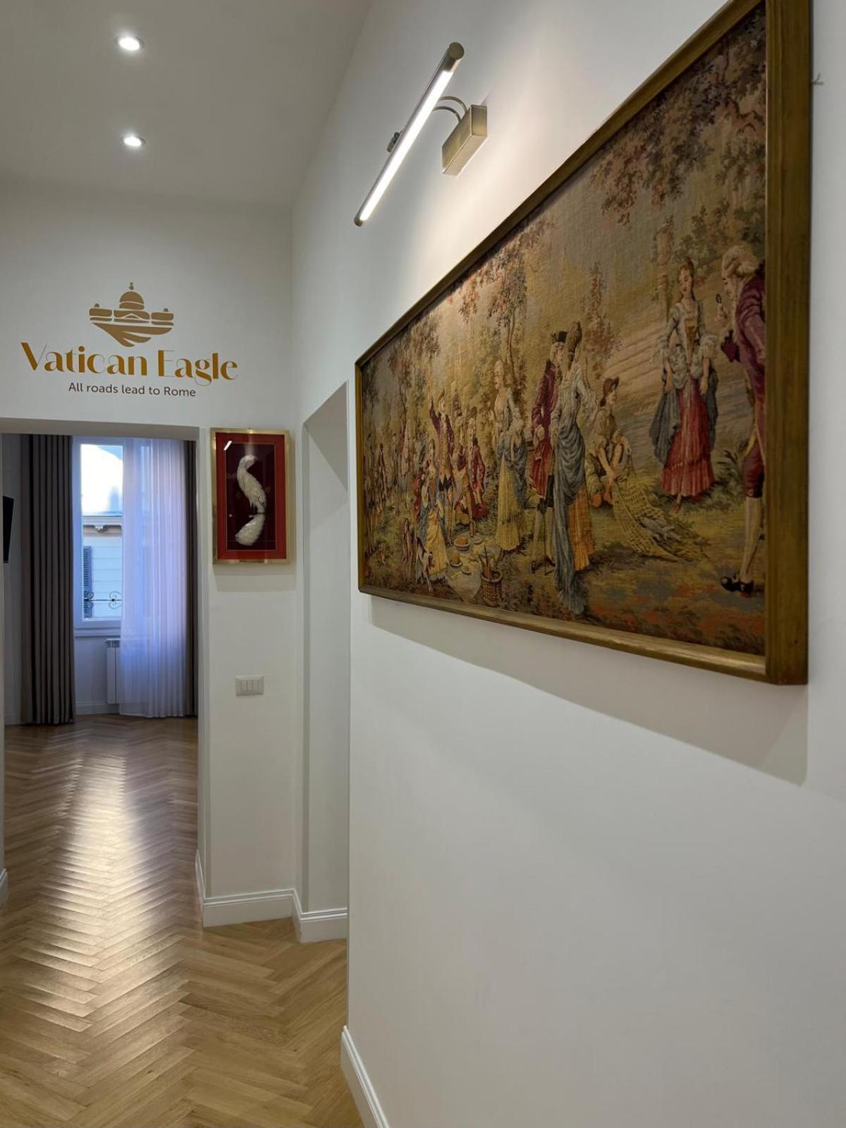 Vatican Eagle 로마 외부 사진